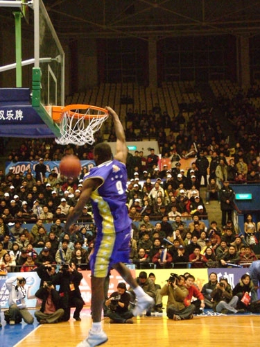 了俱乐部主 了俱乐部主