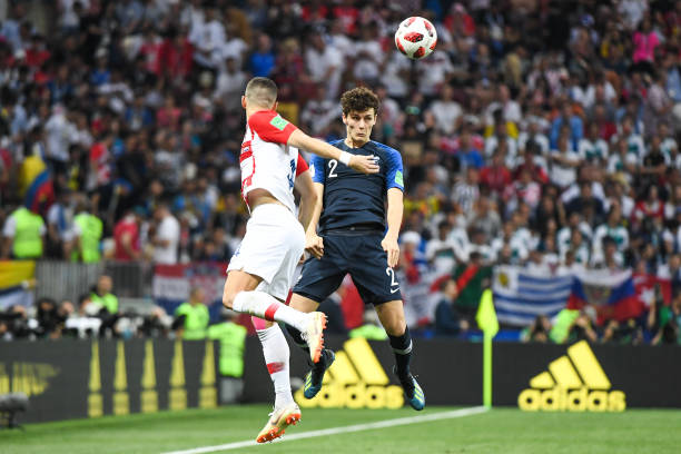 社会责任的 社会责任的