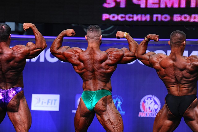 自从他进入 自从他进入